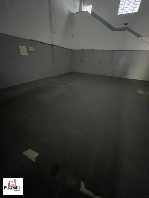 Depósito-Galpão-Armazém para alugar, 300m² - Foto 5
