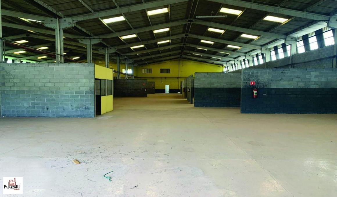 Depósito-Galpão-Armazém para alugar, 2465m² - Foto 1